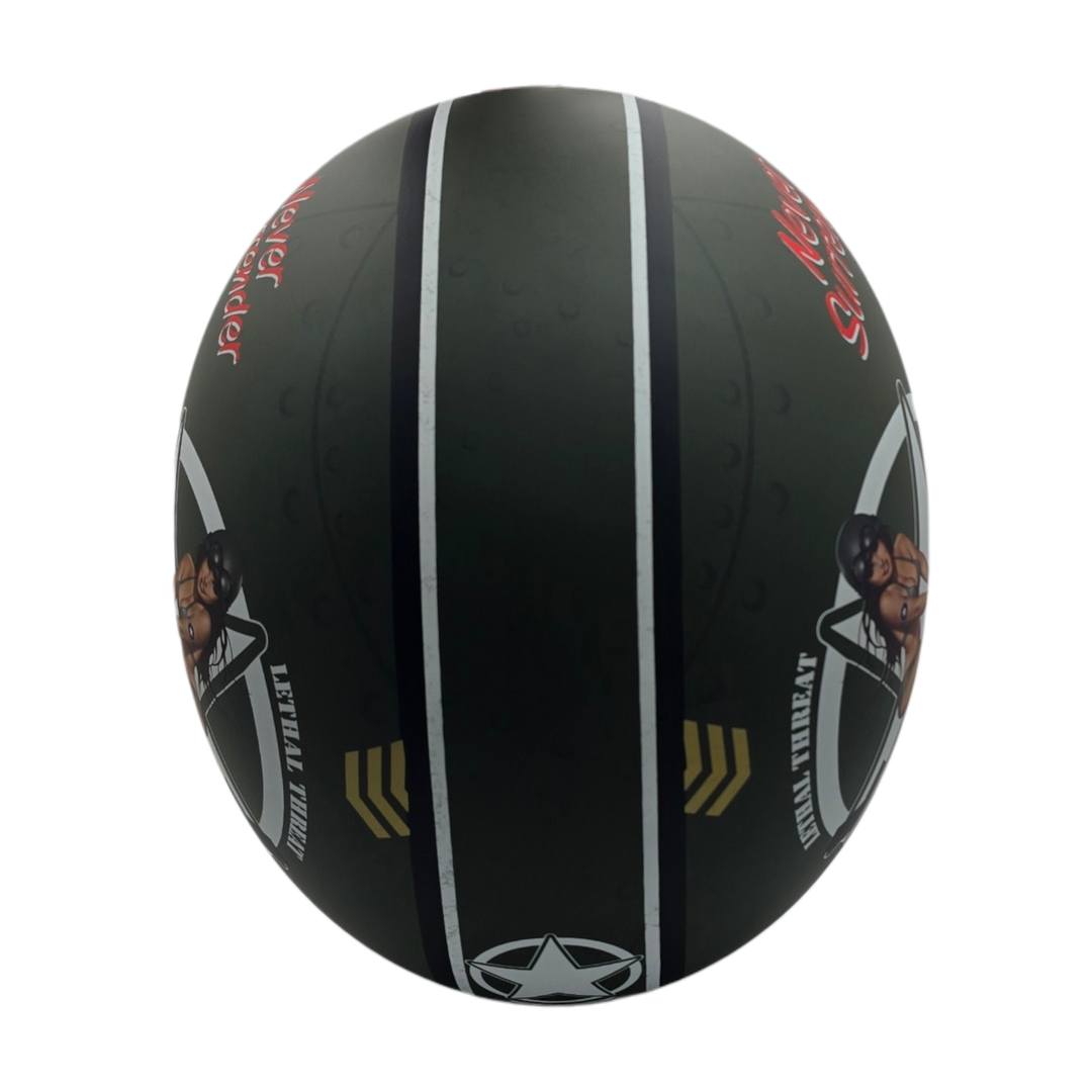 Casco V8 Bombas Fuera