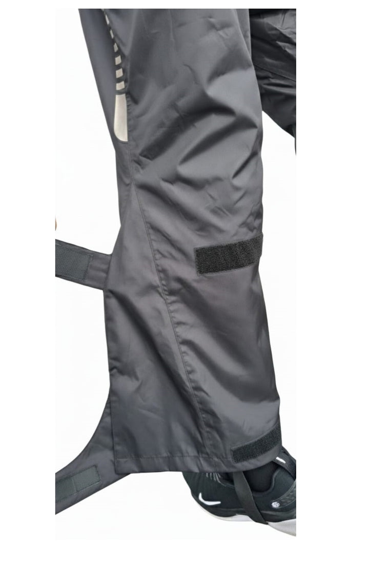 Pantalón de lluvia negro